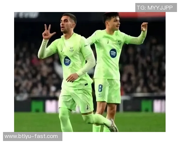 国王杯精彩对决那不勒斯狂胜利物浦帽子戏法引爆全场激情