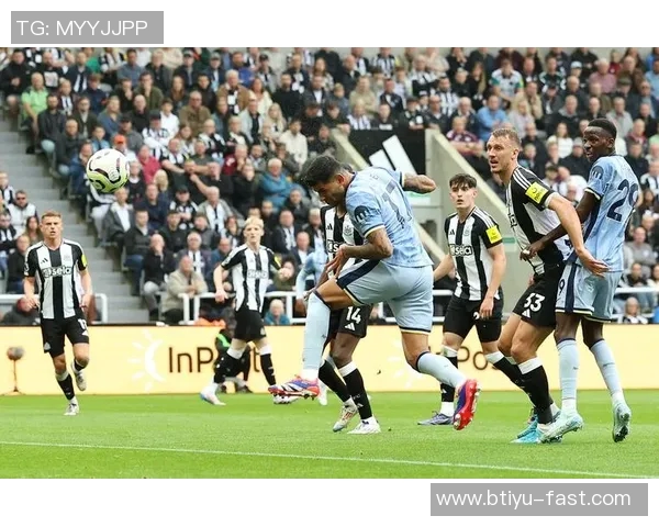 英超焦点战曼城小胜波尔图神奇扑救引发全场热议